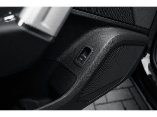 Audi Q2 S edition | Adaptive cruise control | Audi smartphone interface | Audi soundsystem ActivLease financial lease