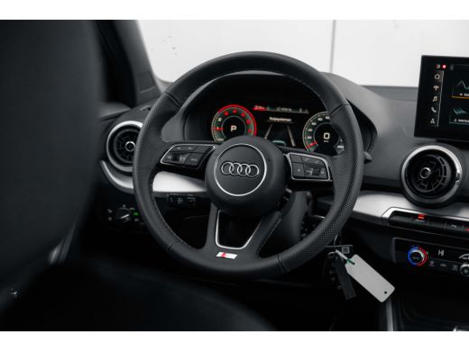 Audi Q2 S edition | Adaptive cruise control | Audi smartphone interface | Audi soundsystem ActivLease financial lease