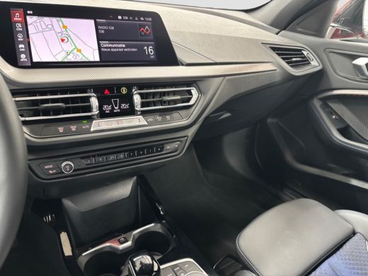 BMW 1 Serie 118i Introduction Edition M-Sport | 17 inch | Virtual Cockpit | Cruise Control ActivLease financial lease