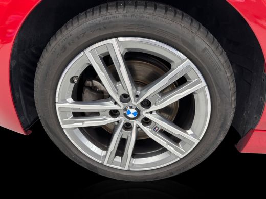 BMW 1 Serie 118i Introduction Edition M-Sport | 17 inch | Virtual Cockpit | Cruise Control ActivLease financial lease
