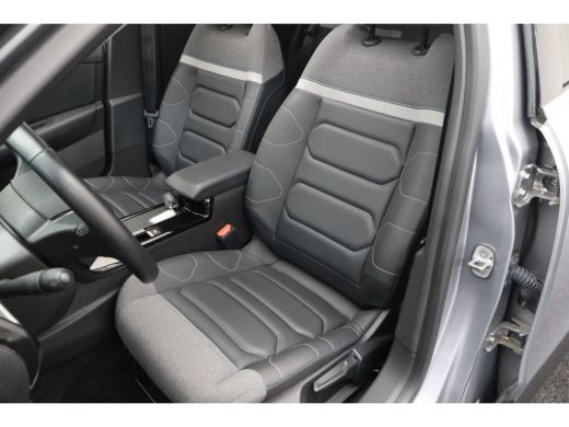 Citroën C4 1.2 Puretech Shine | Panoramadak | 18'' Lichtmetalen velgen | 360° Camera | Climate Controle | ActivLease financial lease