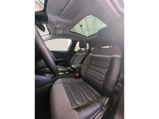 Citroën C4 1.2 Puretech Shine Panoramadak! | Achteruitrijcamera | Apple Carplay/Android Auto|telefoonintegra... ActivLease financial lease