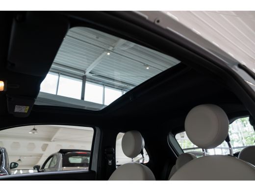 Fiat 500 1.0 Hybrid Dolcevita | Panoramadak | Apple Carplay & Android Auto | Cruise Controle | Airco | Blu... ActivLease financial lease