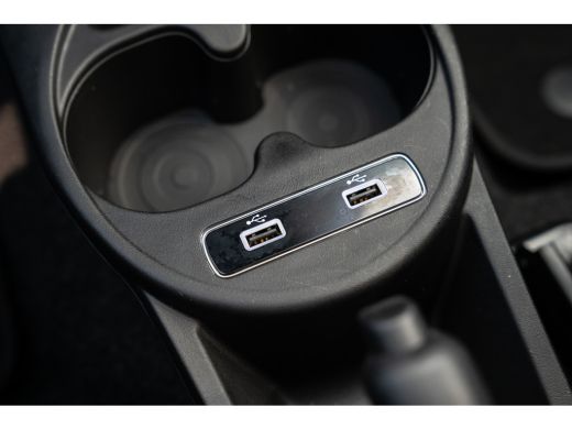 Fiat 500 1.0 Hybrid Dolcevita | Panoramadak | Apple Carplay & Android Auto | Cruise Controle | Airco | Blu... ActivLease financial lease