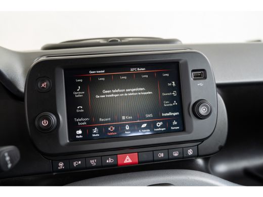 Fiat Panda 1.0 Hybrid City Life | Bluetooth | DAB Radio | Airco | Stuurwielbediening | ActivLease financial lease