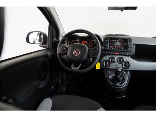 Fiat Panda 1.0 Hybrid City Life | Bluetooth | DAB Radio | Airco | Stuurwielbediening | ActivLease financial lease