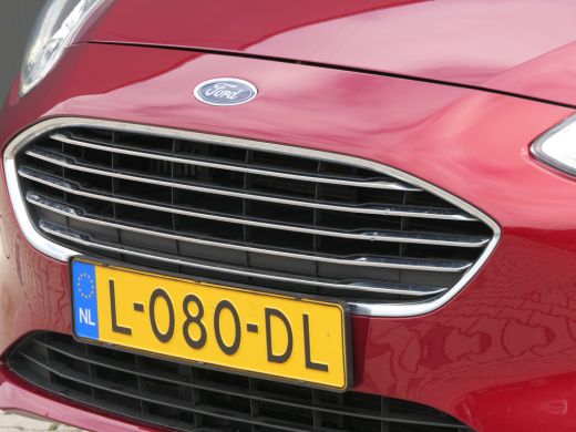 Ford Fiesta 1.0 EcoBoost Titanium | Winterpack | Navigatie | 16 Inch Lichtmetalen Velgen | Parkeersensoren | ... ActivLease financial lease