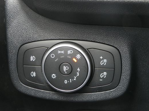 Ford Fiesta 1.0 EcoBoost Titanium | Winterpack | Navigatie | 16 Inch Lichtmetalen Velgen | Parkeersensoren | ... ActivLease financial lease