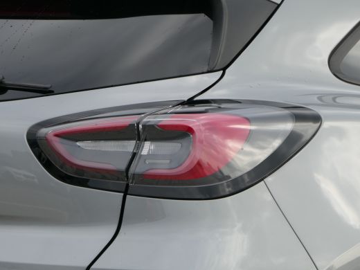 Ford Puma 1.0 EcoBoost Hybrid Titanium | Climate Control | Parkeersensoren | CarPlay/Android Auto | Navigat... ActivLease financial lease