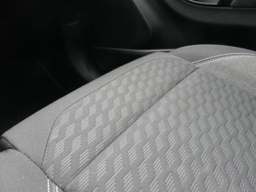 Ford Puma 1.0 EcoBoost Hybrid Titanium | Climate Control | Parkeersensoren | CarPlay/Android Auto | Navigat... ActivLease financial lease