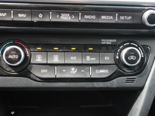 Kia e-Niro ExecutiveLine 64 kWh | Audio installatie premium | Elektrisch verstelb. bestuurdersstoel met gehe... ActivLease financial lease