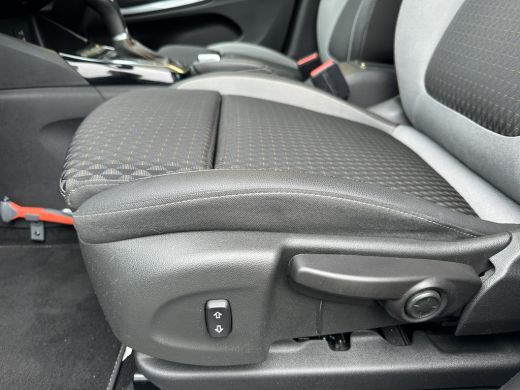 Opel Crossland X 1.2 130PK Turbo Automaat Innovation+ |AGR-COMFORTSTOELEN| STOEL-, STUUR- EN VOORRUITVERWARMING| N... ActivLease financial lease