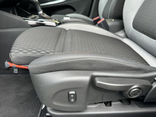 Opel Crossland X 1.2 130PK Turbo Automaat Innovation+ |AGR-COMFORTSTOELEN| STOEL-, STUUR- EN VOORRUITVERWARMING| N... ActivLease financial lease