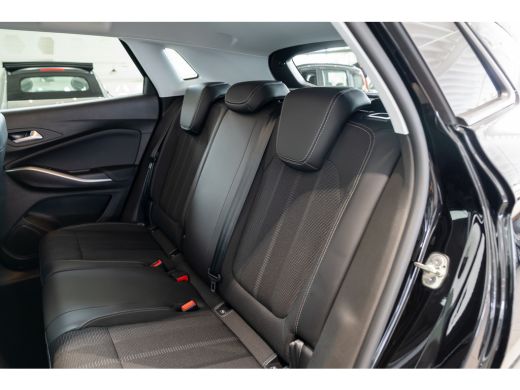 Opel Grandland 1.2 Turbo 130PK GS | 360* Camera | AGR | Navigatie | Parkeersensoren | Keyless | Dodehoek | Apple... ActivLease financial lease