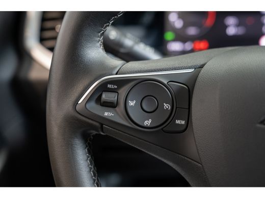 Opel Grandland 1.2 Turbo 130PK GS | 360* Camera | AGR | Navigatie | Parkeersensoren | Keyless | Dodehoek | Apple... ActivLease financial lease