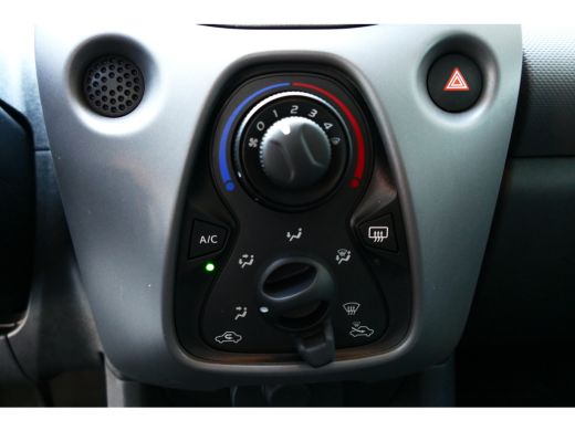 Peugeot 108 1.0 E-VTI 72PK 5-DRS ACTIVE / AIRCO / LED / BLUETOOTH / 1E EIGENAAR / SCHITTERENDE STAAT !! ActivLease financial lease