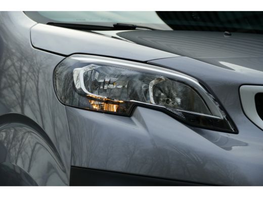 Peugeot Expert 2.0 BLUEHDI 120PK L2H1 PREMIUM AUTOMAAT / NAVI / AIRCO / PDC / CAMERA / TREKHAAK / BLUETOOTH / GR... ActivLease financial lease