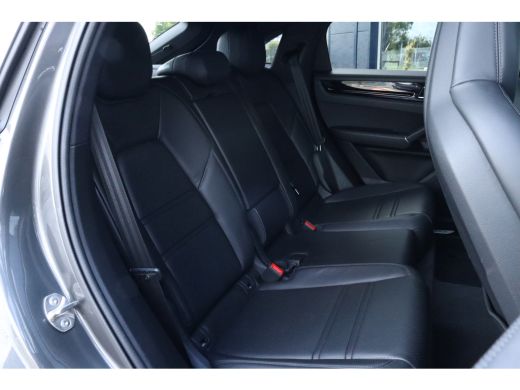 Porsche Cayenne 3.0 E-Hybrid | BTW Auto | Sport Design | Sport Chrono | 360' Camera | BOSE | Luchtvering | Pano |... ActivLease financial lease
