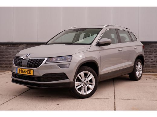 Skoda Karoq 1.5 TSI ACT Business Edition | Pano | Trekhaak | LED | Carplay | Virtual | Camera | Navi Skoda Karoq 1.5 TSI ACT Business Edition | Pano | Trekhaak | LED | Carplay | Virtual | Camera | Navi