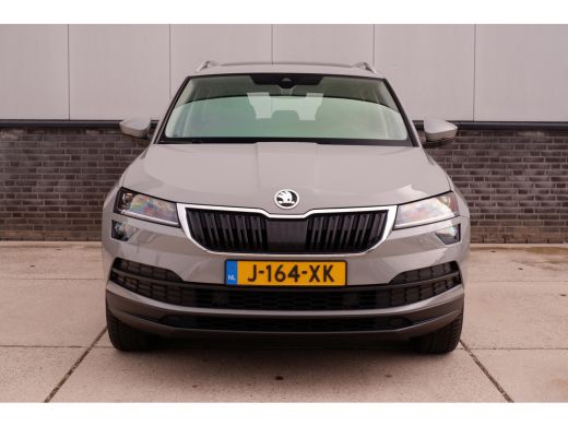 Skoda Karoq 1.5 TSI ACT Business Edition | Pano | LED | Carplay | Virtual | Camera | Navi ActivLease financial lease