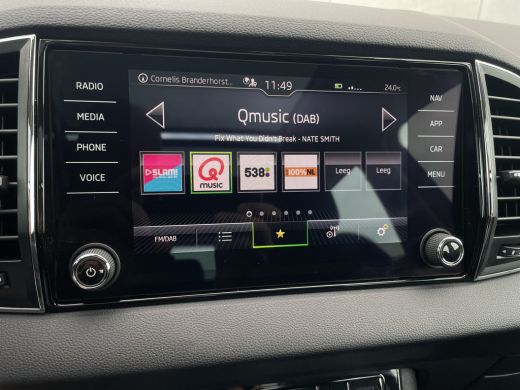 Skoda Karoq 1.5 TSI ACT Business Edition | Pano | LED | Carplay | Virtual | Camera | Navi ActivLease financial lease