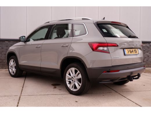Skoda Karoq 1.5 TSI ACT Business Edition | Pano | LED | Carplay | Virtual | Camera | Navi ActivLease financial lease