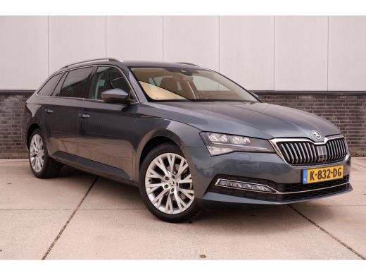 Skoda Superb Combi 1.5 TSI ACT Business Edition | Trekhaak | Camera | Alcantara | Memory | LED | Carplay | Cli... ActivLease financial lease