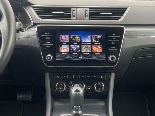 Skoda Superb Combi 1.5 TSI ACT Business Edition | Trekhaak | Camera | Alcantara | Memory | LED | Carplay | Cli... ActivLease financial lease
