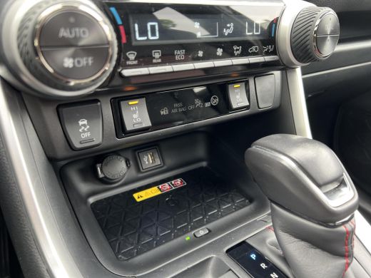 Toyota RAV4 2.5 Plug-in Hybrid AWD Bi-Tone Plus | Schuif- / kanteldak | ActivLease financial lease