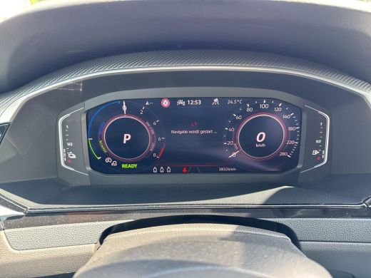 Volkswagen Arteon 1.4 TSI eHybrid R-Line Business+ | PHEV | 218 Pk | Leder | Area View | Trekhaak | ActivLease financial lease