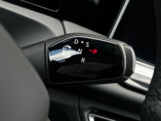 Volkswagen Tiguan R-Line Edition - eHybrid Inclusief €2000,- inruilvoordeel | 'App-Connect' draadloze smartphone in... ActivLease financial lease