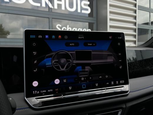 Volkswagen Tiguan R-Line Edition - eHybrid Inclusief €2000,- inruilvoordeel | 'App-Connect' draadloze smartphone in... ActivLease financial lease