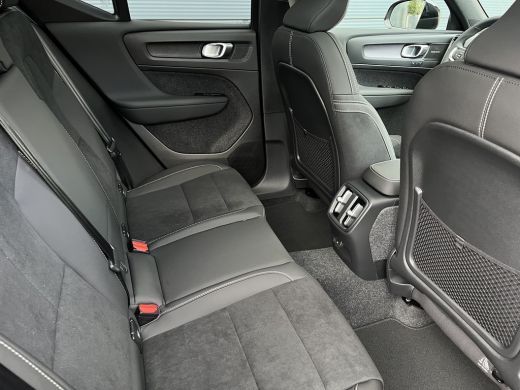Volvo  EX40 Single Motor Extended Range Ultra Black Edition | Lighting pack | 360 camera | Memory | Pano | Cl... ActivLease financial lease