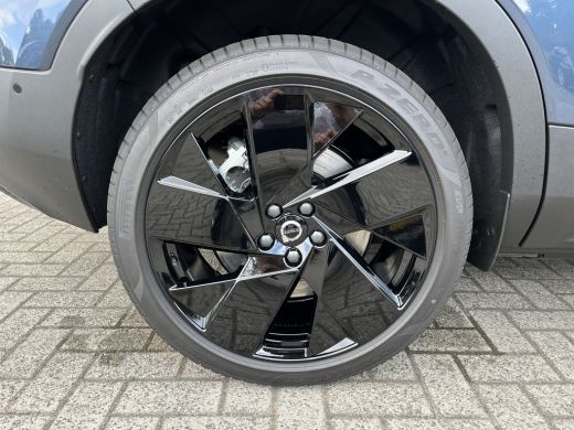 Volvo  EX40 Single Motor Extended Range Ultra Black Edition | Lighting pack | 360 camera | Memory | Pano | Cl... ActivLease financial lease