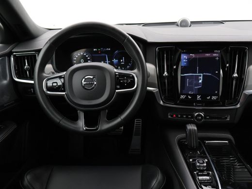 Volvo  S90 2.0 T8 390 PK HYBRID AWD R-DESIGN POLESTAR BOWERS & WILKINS | SCHUIFDAK | TREKHAAK | LUCHTVERING ... ActivLease financial lease