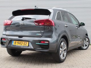 Kia e-Niro ExecutiveLine 64 kWh | Audio installatie premium | Elektrisch verstelb. bestuurdersstoel met gehe...