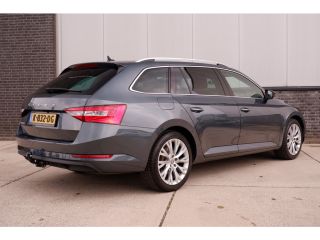 Skoda Superb Combi 1.5 TSI ACT Business Edition | Trekhaak | Camera | Alcantara | Memory | LED | Carplay | Cli...