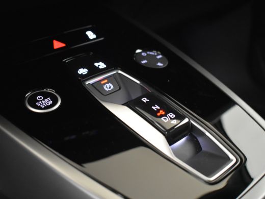 Audi Q4 e-tron 45 quattro Advanced edition 82 kWh 286pk | Dodehoek detectie l Elektr. Verst. Stoel l Elektr. Ach... ActivLease financial lease