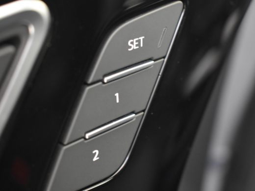 Audi Q4 e-tron 45 quattro Advanced edition 82 kWh 286pk | Dodehoek detectie l Elektr. Verst. Stoel l Elektr. Ach... ActivLease financial lease