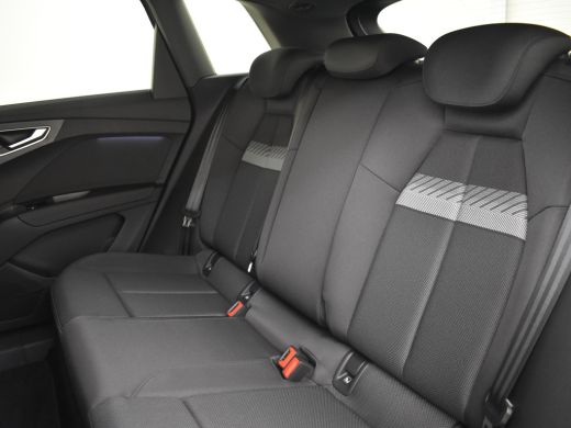 Audi Q4 e-tron 45 quattro Advanced edition 82 kWh 286pk | Dodehoek detectie l Elektr. Verst. Stoel l Elektr. Ach... ActivLease financial lease