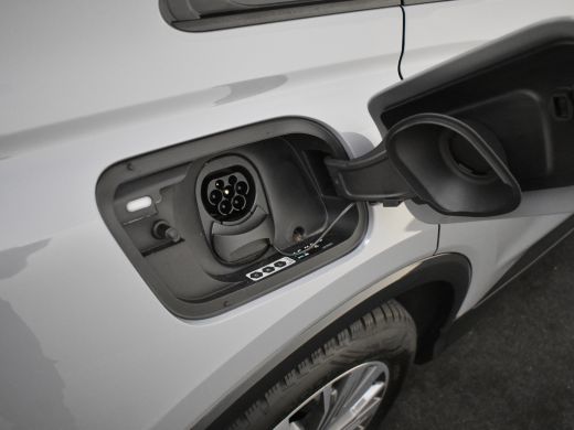 Audi Q4 e-tron 45 quattro Advanced edition 82 kWh 286pk | Dodehoek detectie l Elektr. Verst. Stoel l Elektr. Ach... ActivLease financial lease