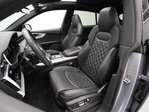 Audi Q8 55 TFSI e 381 pk quattro S-Line Panorama Matrix Led Camera Luchtvering Stoelverwarming Navigatie ... ActivLease financial lease