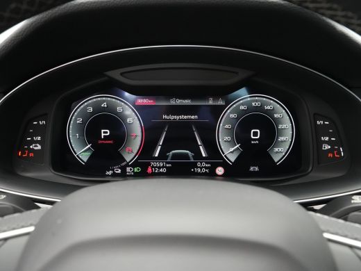 Audi Q8 55 TFSI e 381 pk quattro S-Line Panorama Matrix Led Camera Luchtvering Stoelverwarming Navigatie ... ActivLease financial lease