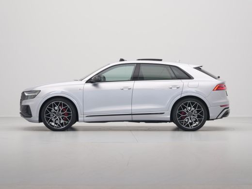 Audi Q8 55 TFSI e 381 pk quattro S-Line Panorama Matrix Led Camera Luchtvering Stoelverwarming Navigatie ... ActivLease financial lease