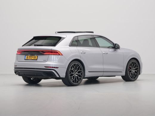 Audi Q8 55 TFSI e 381 pk quattro S-Line Panorama Matrix Led Camera Luchtvering Stoelverwarming Navigatie ... ActivLease financial lease