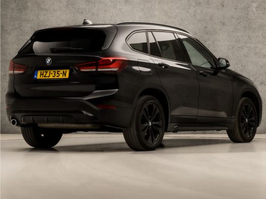 BMW X1 sDrive18i High Executive Automaat (GROOT NAVI, DEALER ONDERHOUDEN, CLIMATE, LEDER, GETINT GLAS, S... ActivLease financial lease