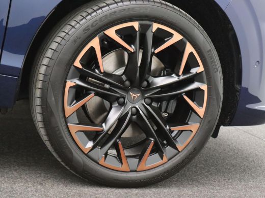CUPRA Terramar 1.5 TSI e-Hybrid VZ Performance 272PK DSG matrix led, Leder, trekhaak, Sennheiser audio, 360gr. c... ActivLease financial lease