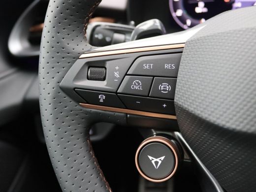 CUPRA Terramar 1.5 TSI e-Hybrid VZ Performance 272PK DSG matrix led, Leder, trekhaak, Sennheiser audio, 360gr. c... ActivLease financial lease