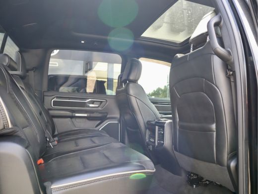 Dodge Ram 1500 1500 5.7 V8 4x4 SPORT LARAMIE PANO-DAK ActivLease financial lease