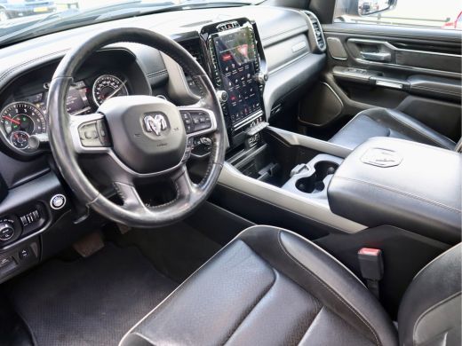 Dodge Ram 1500 1500 5.7 V8 4x4 SPORT LARAMIE PANO-DAK ActivLease financial lease